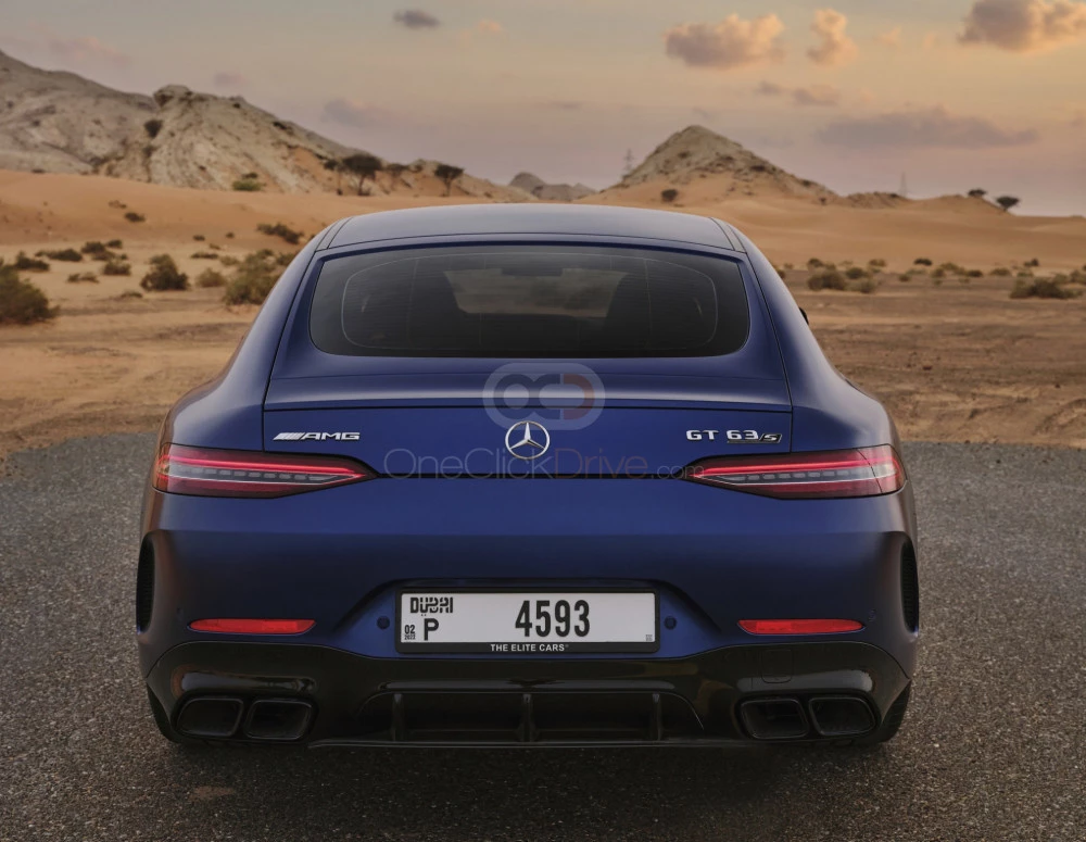 Azul Mercedes Benz AMG GT 63 2020 for rent in Abu Dhabi 6